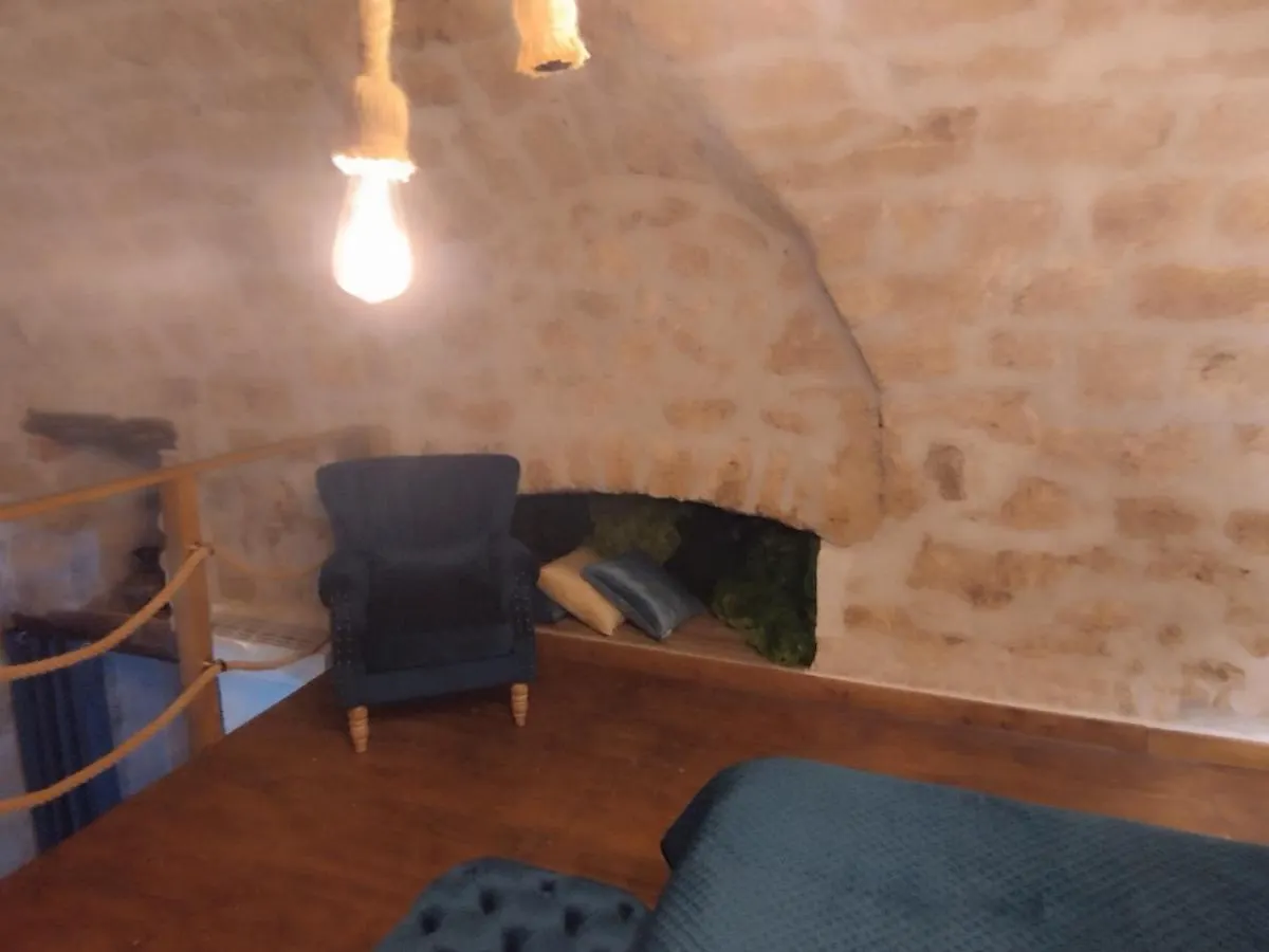 Ecce Homo Apartment Carini